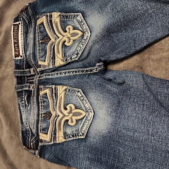 Rock Rivival - Picture 2 of 3